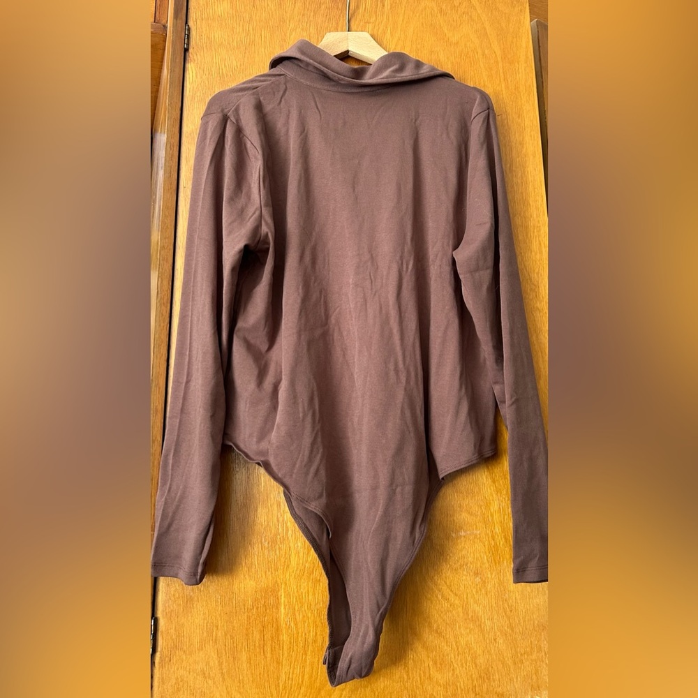New Future Collective Reese Blutstein Mocha Henley Bodysuit Minimalist Academia - Picture 8 of 9